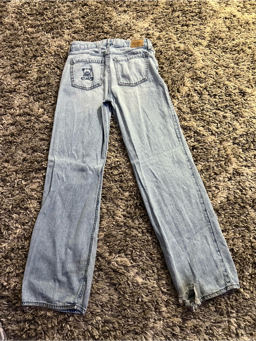 Abercrombie Kids Light Wash Jeans with Back Pocket Embroidery size 13/14 long